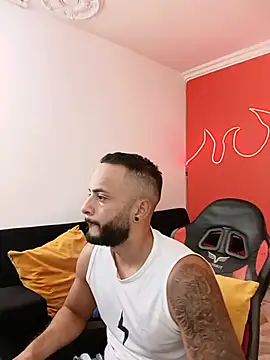 Chat XXX en directo de Mike_savage3