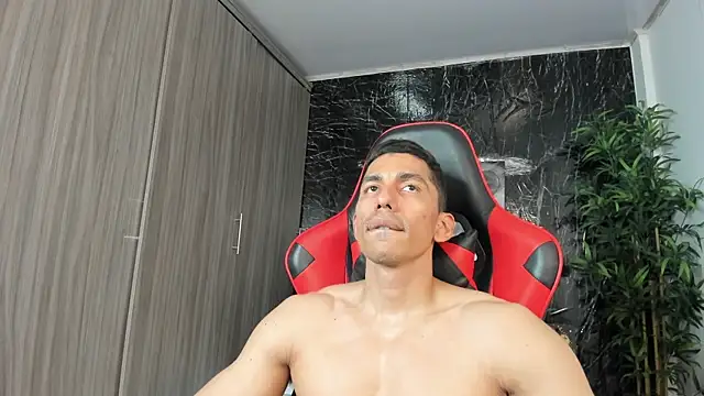 Erik_castle's Webcam Show