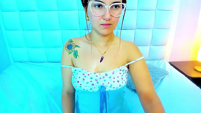 teresasroom_ Adlı Modelin Canlı XXX Sohbeti