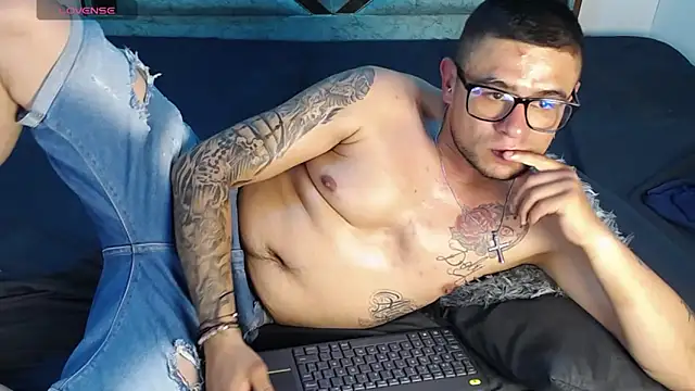 Nickk_21_'s Live XXX Chat