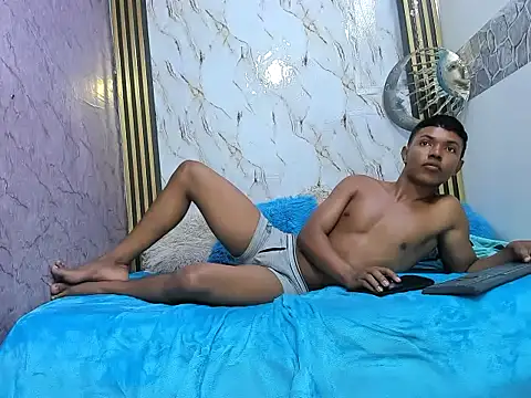 lonjitas_twink_hot webcam show