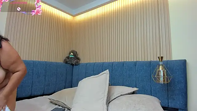 Živý XXX chat zara_milf