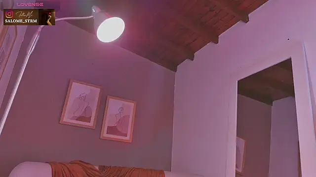 Chat XXX ao vivo de SalomeStorm_