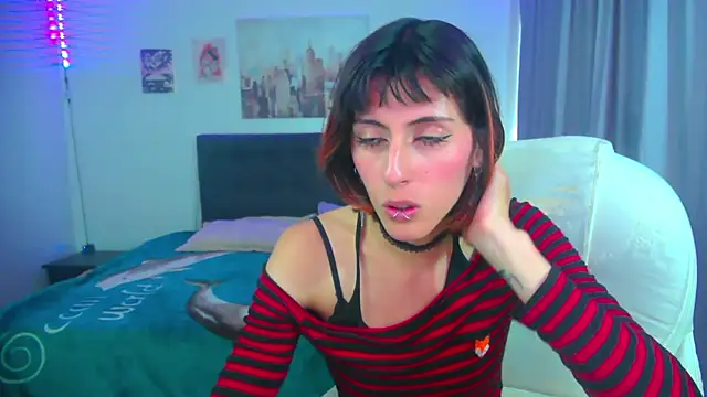 Show modela goth_minerva na web-kameri