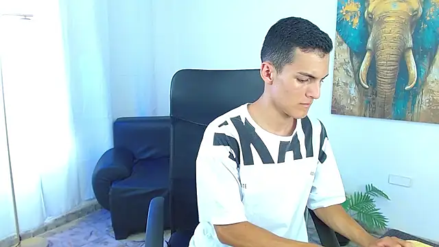 Matiius18 Show Webcam