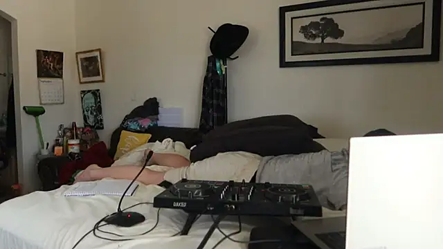BellaBlueBBW's Webcam Show