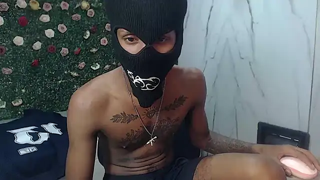 ManSantn Live XXX chat