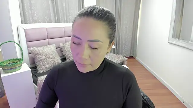 gaby_trent: онлайн-секс-чат