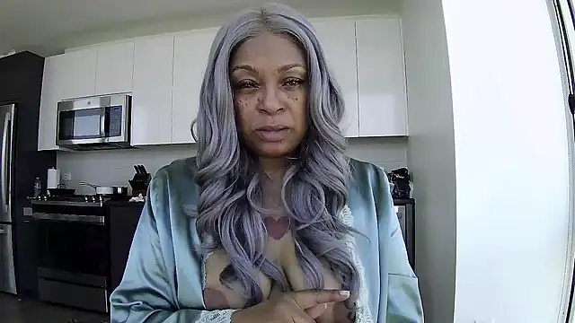 MSweetLindaParks' Live XXX Chat