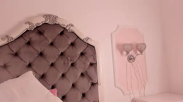 Valentina_Ross_ Adlı Modelin Canlı Sohbet Odası