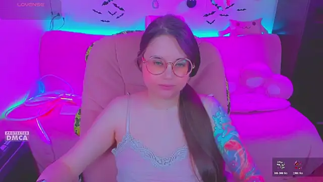 Lolisuccub Chat XXX live