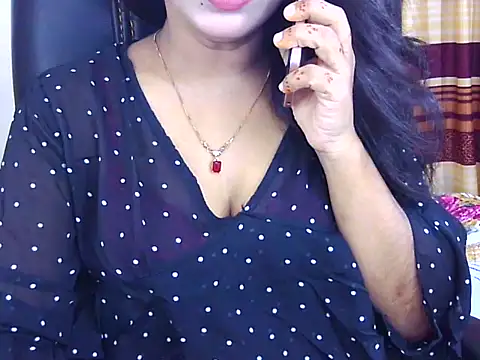 Chat +18 de Noor_Zarin ao vivo