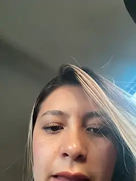 alana_69 现场XXX聊天