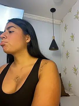Laia_white Chat XXX live