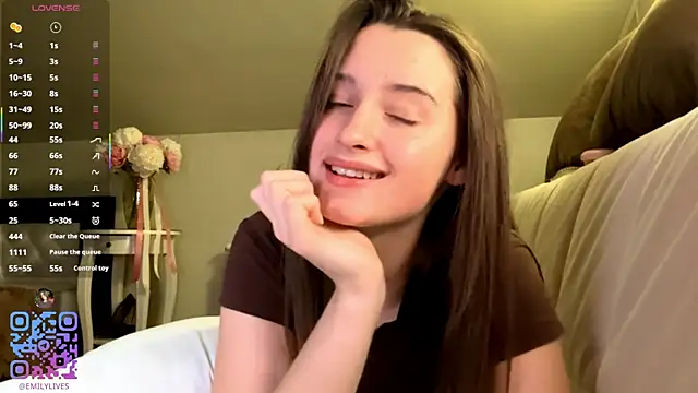 DarlineBrustera's Live XXX Chat