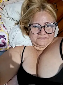 Carlotaazul Chat XXX in diretta