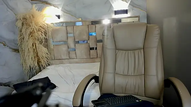 Cata_black's Live XXX Chat