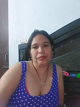 Poojabhabi101 Pertunjukan Webcam