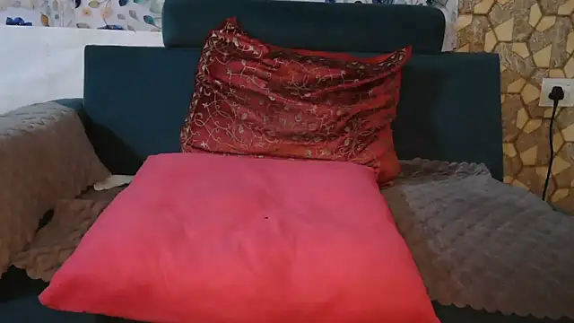 Živý XXX chat Real_Naira