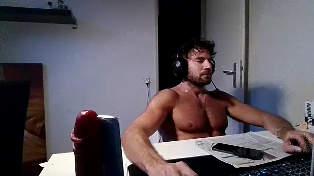alpha-hunk Live XXX-Chat