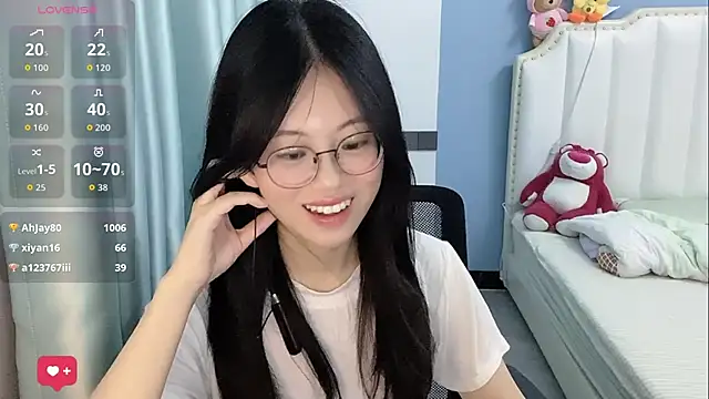 Luna-666 网络视讯表演