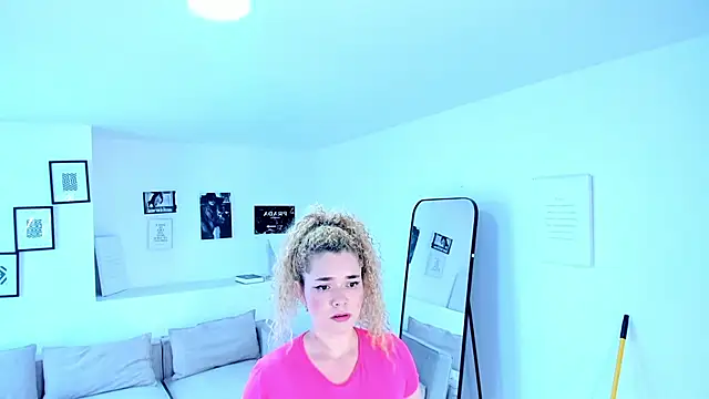 Chat +18 de Sasha_belova ao vivo