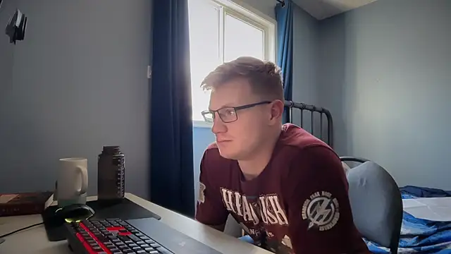 lustylyndon webkamerás műsora