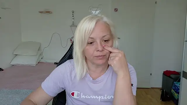 Linsy_Kim: απευθείας συνομιλία ΧΧΧ