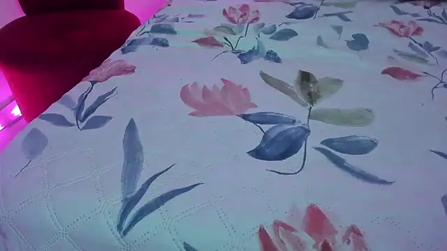 natacha_ferrer1 Adlı Modelin Canlı XXX Sohbeti