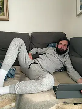 Czat XXX na żywo – Michel_huge