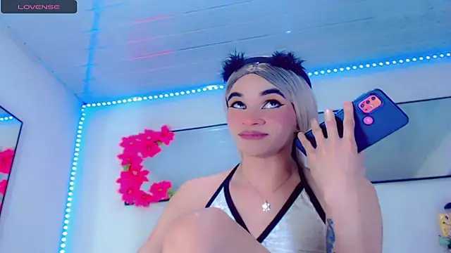 Pertunjukan Kamera Web Karla_hot777