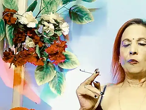 Hot_queen58: απευθείας συνομιλία ΧΧΧ