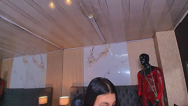 Chatroom XXX en direct de ZafiraVelvet