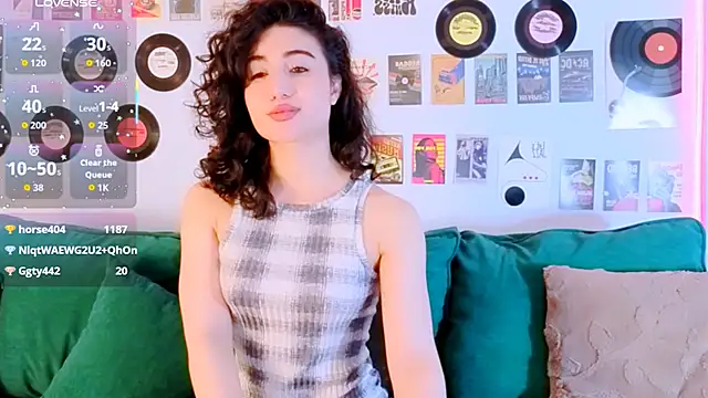 Maya_Rogerss Chat XXX in diretta