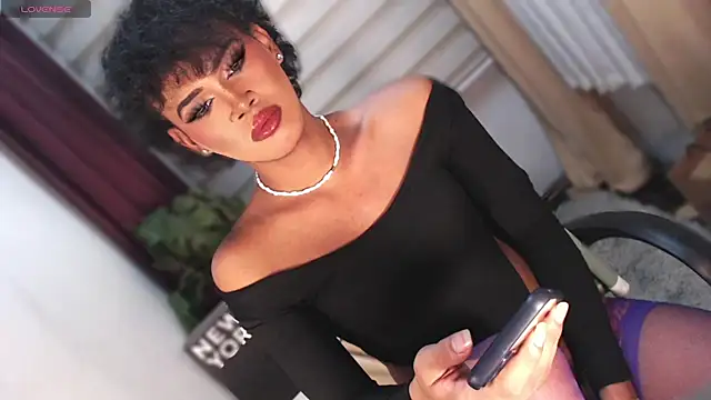 Winnie_Harllow Webcam Show