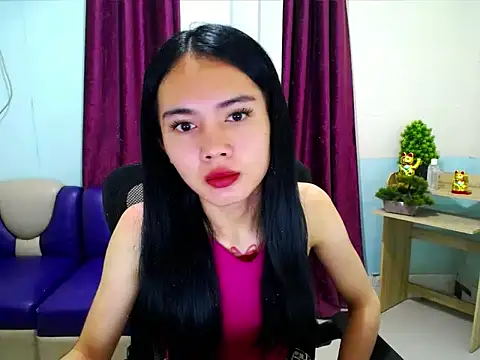devine_goddess' Webcam Show