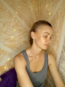 NitaXSky Adlı Modelin Canlı XXX Sohbeti