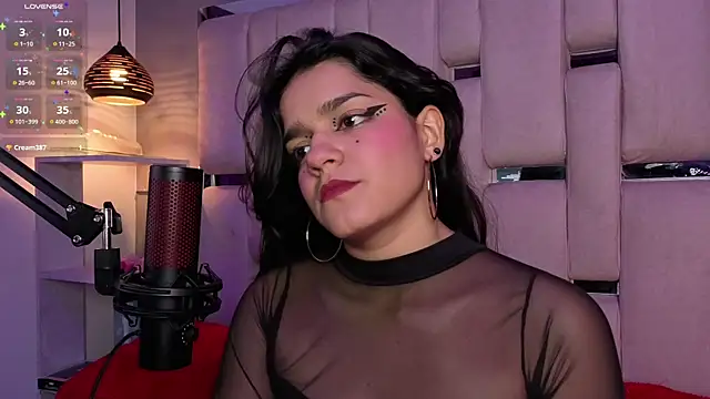 ValerieKay_'s Live XXX Chat