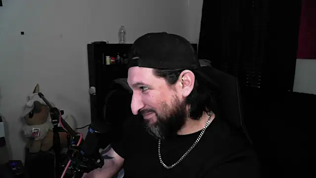 DevilPup75_ Chat XXX in diretta