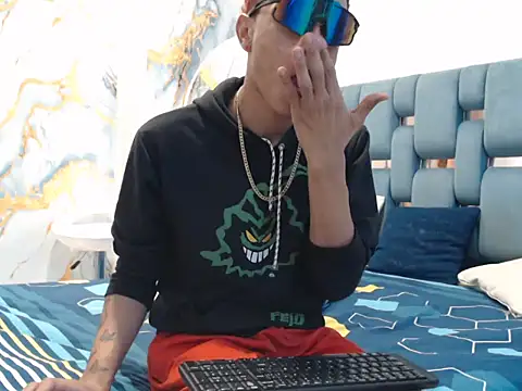 Вебкам-шоу LUCKY_BOX2026