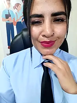 Chat +18 de MAYE__13 ao vivo