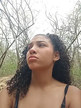 CurlyBitch's Live XXX Chat