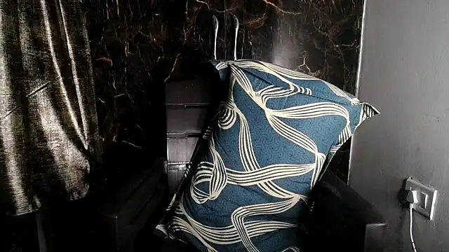 Živý XXX chat Hott_Niya