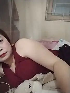 Squirt107 网络视讯表演