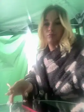 slutytransgal webkamerás műsora