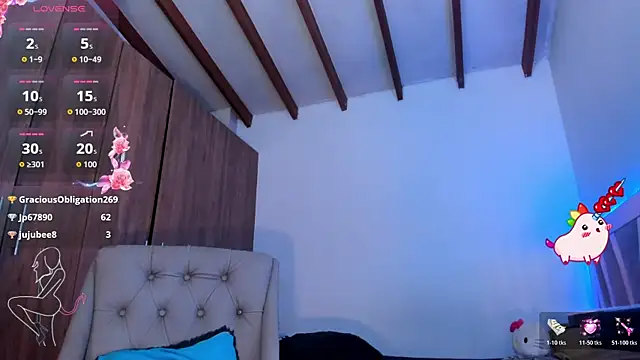 Show de SkyeGabbyRose na webcam