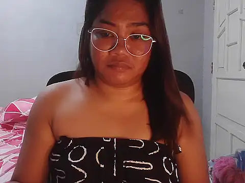 kinky_jewel's Webcam Show