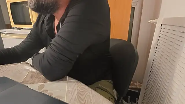 TARKAN1n Live XXX chat