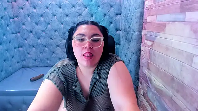 Sweet_Nova_ Chat XXX in diretta