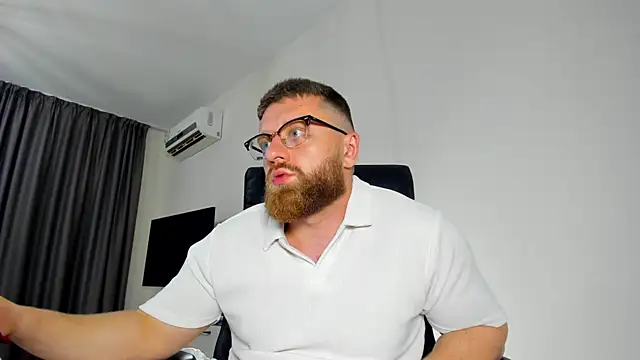 Chat +18 de Findom_guy ao vivo